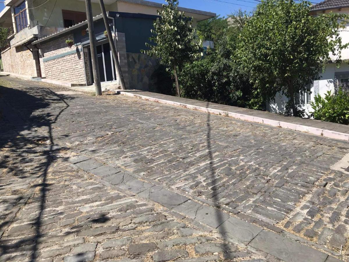 House 호텔 Gjirokastër 외부 사진